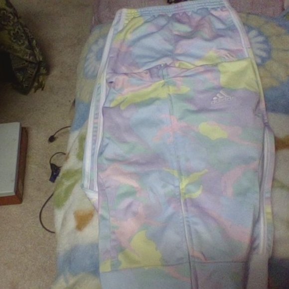 Adidas size 5 track suit - Picture 1 of 5